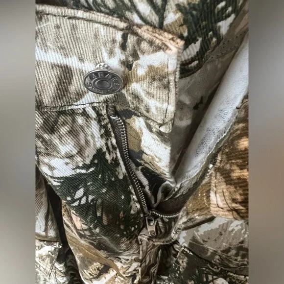 NWOT Camo pants - Picture 4 of 6